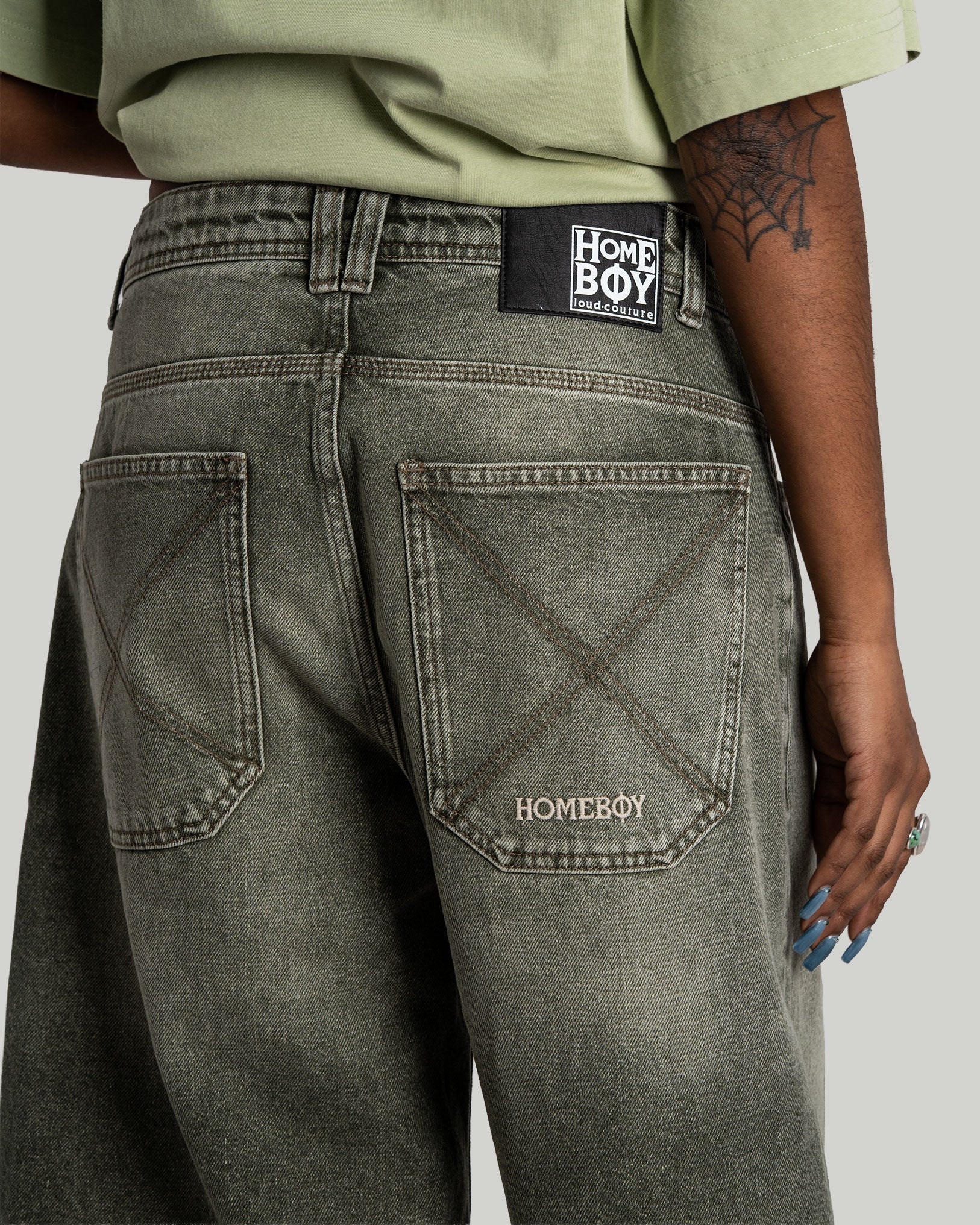 x-tra BAGGY Dye Denim SHORTS washed Green - Image 6